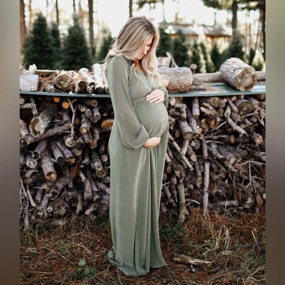Baltic born. Xs. 	Venus Pleated Maxi Dress sage